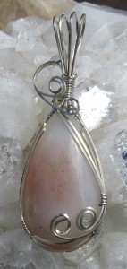 pinkandwhiteagate